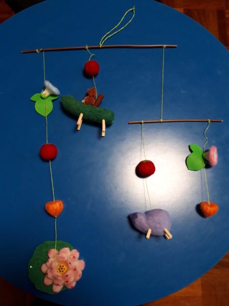 羊毛フェルトで精霊馬のお盆飾り作ってみたよ(*￣▽￣)ノ【キュウリ馬・ナス牛・ホオズキ・ミニトマト・蓮の花・アサガオのモビール ×2】その１