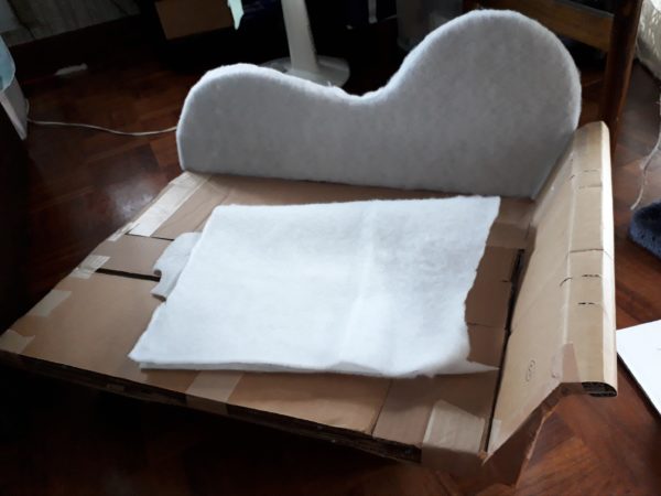 高齢シニア義弟まめちゃんの為に猫用ソファを手作りしてみた・その2【段ボールと100均商品でDIY】