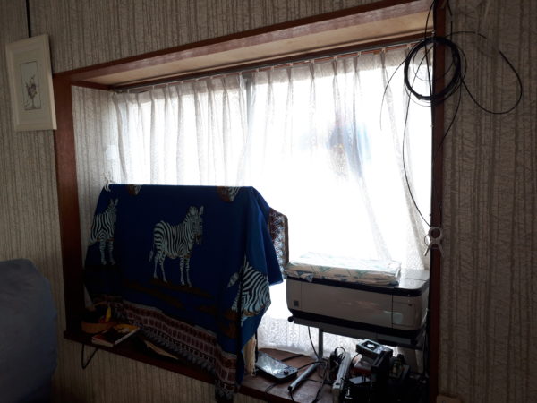 寒い寒い古民家を少しでも暖かくする為に、窓を片っ端から塞いでみた【冬の浴室&脱衣場ヒートショック対策も】