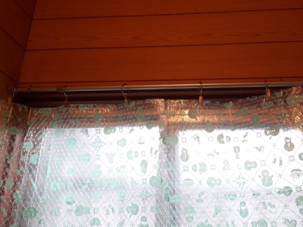 寒い寒い古民家を少しでも暖かくする為に、窓を片っ端から塞いでみた【冬の浴室&脱衣場ヒートショック対策も】