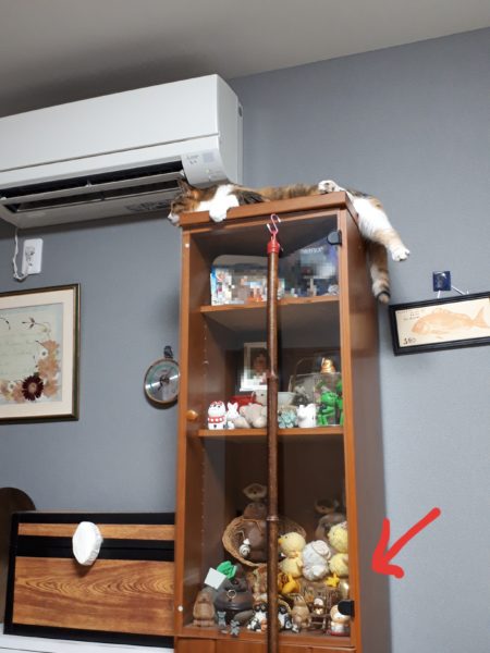 旦那が経費で色々買ったので、ついでに模様替えしてみた記録。