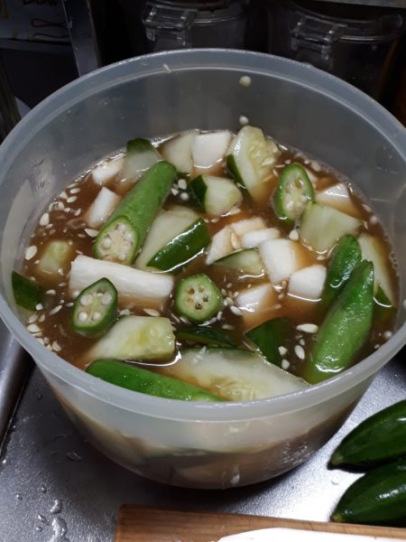 夏野菜の終わりと、目一杯食べた記録。家庭菜園 大量消費 キュウリ オクラ