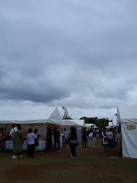 万博記念公園の蚤の市(ヴィンテージ マーケット)に行ってみた。