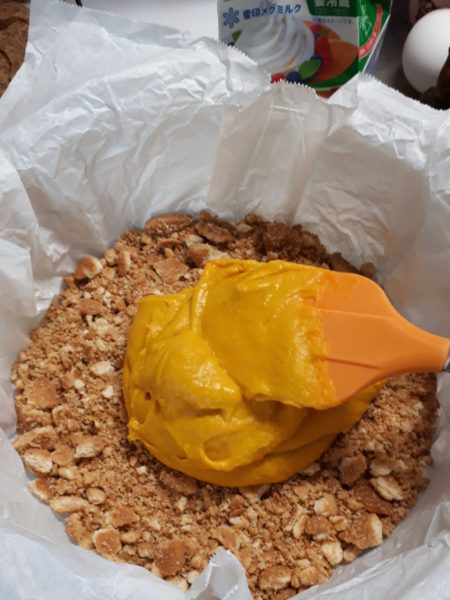 秋の味覚を楽しむクッキング 家庭菜園 サツマイモ カボチャ ケーキ くるみ サラダ 小豆 赤飯