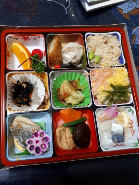 大相撲の巡業に行ってきた(圧迫骨折療養中のぷこ母と)