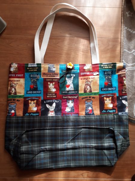 年末年始　何もしない　寝正月　猫　昼寝　おせち　年越しそば