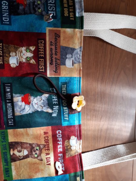 8ヶ月かかってようやく完成したエコバッグ(デカイ)　猫　シュール柄　簡単　頑丈