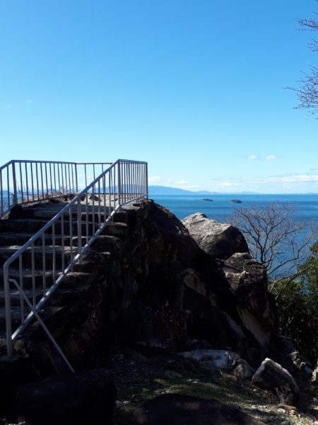 梅の花と海を見に。久しぶりの3人でドライブ。たつの市三津　綾部山梅林　世界の梅公園