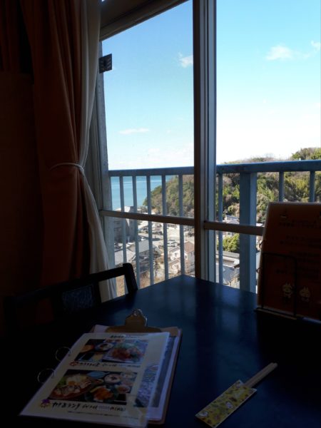 梅の花と海を見に。久しぶりの3人でドライブ。たつの市三津　綾部山梅林　世界の梅公園