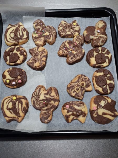 ハッピーバースデー旦那2026
アイスボックスクッキー　サビ猫　お尻　オシアナ　肉球　くま　シロクマ